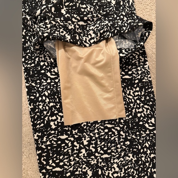 SPANX Wide Leg Pants - Picture 8 of 11